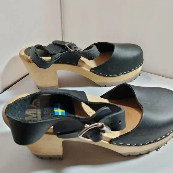 MIA Clogs EU38 Black 3-1"/4 Heel with Damaged Strap slight scuffing - Picture 3 of 9